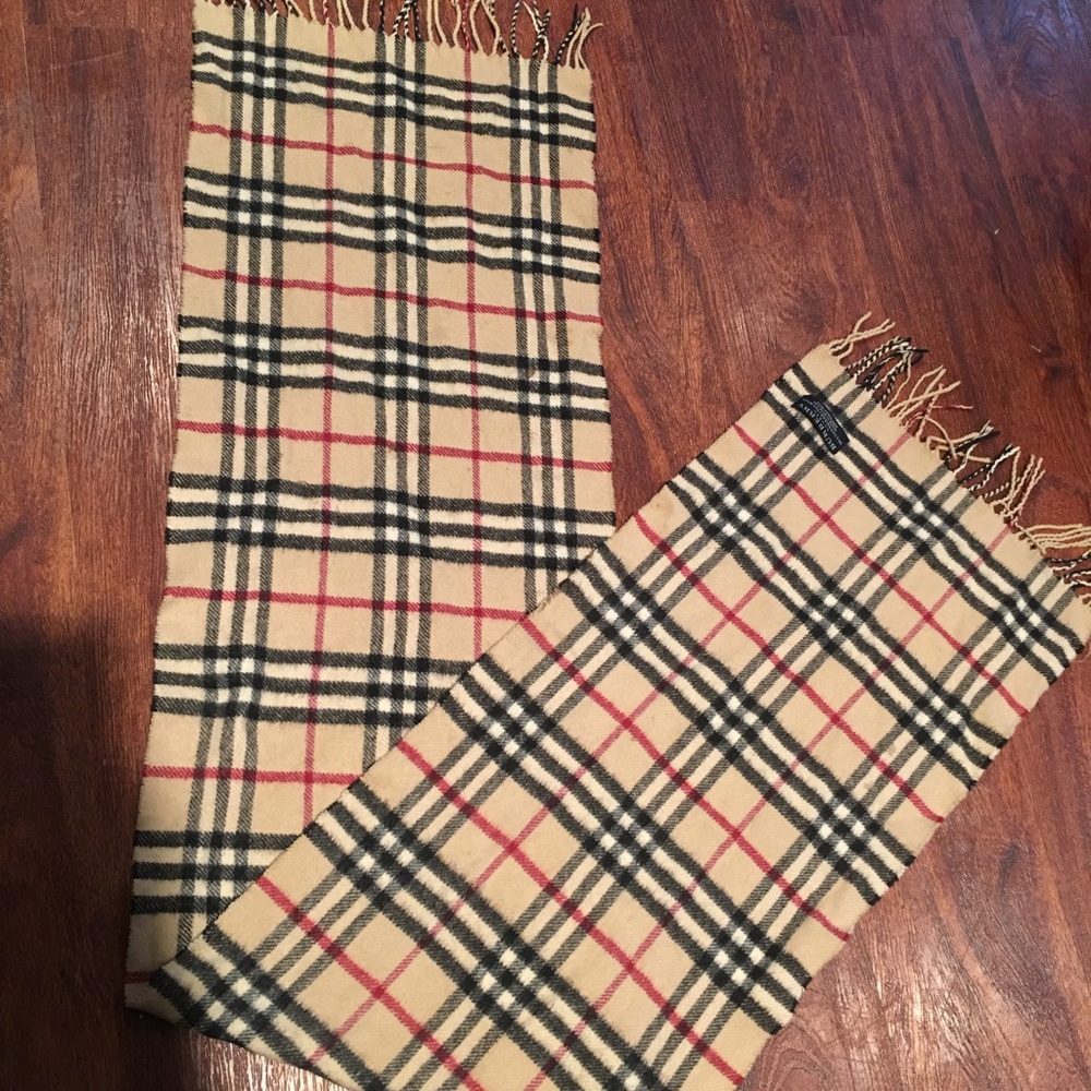 Burberry scarf wool - authentic